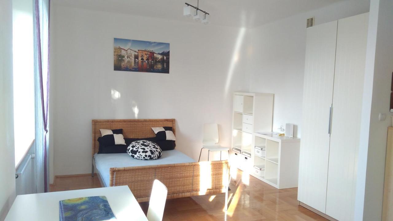 Hallera Square 27m2 Varšava