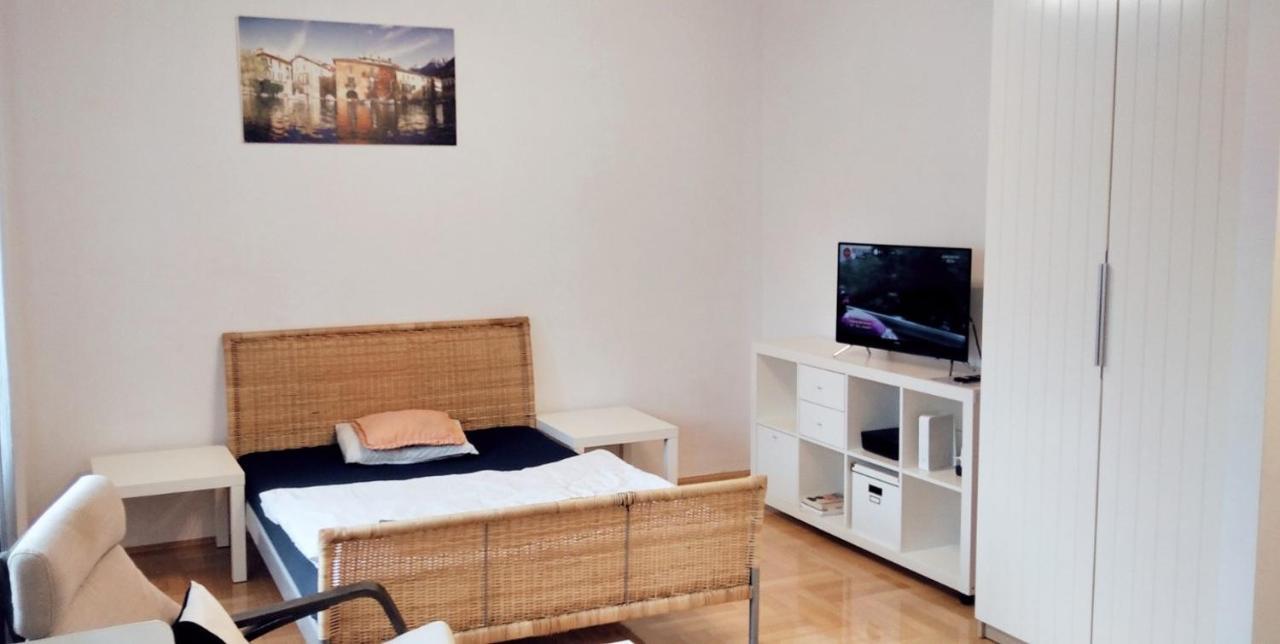 Apartmán Hallera Square 27m2 Varšava